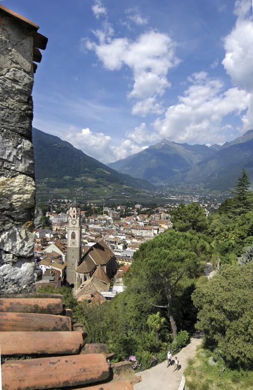 Hotel Schoenbrunn Merano Exterior photo
